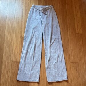Aritzia TNA Light Gray Lounge Pants